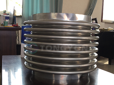 金屬波紋管成形方法