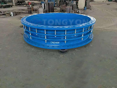 雙法蘭限位伸縮節(jié)接頭結(jié)構(gòu)