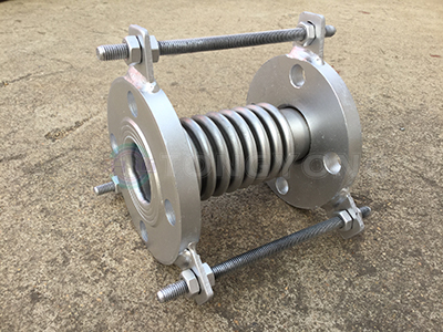 選用金屬波紋補(bǔ)償器具體參數(shù)