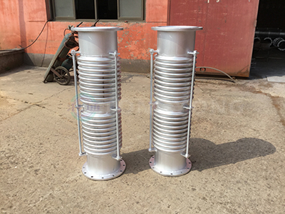 焊接復(fù)式拉桿補(bǔ)償器焊接工作流程